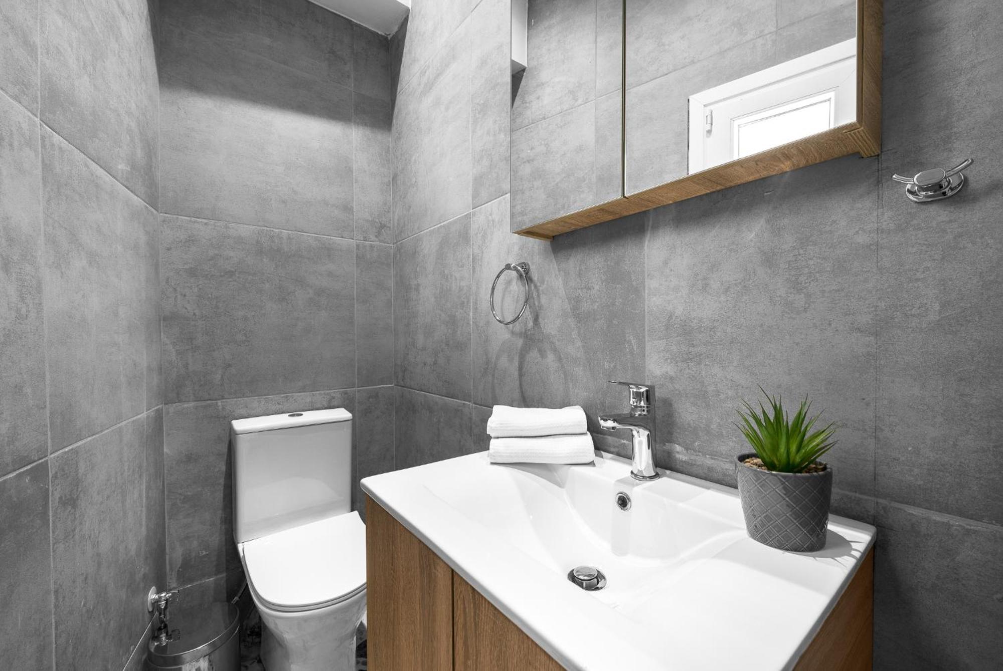 Upper Floor, The Luxury Suites Tesalonika Bagian luar foto